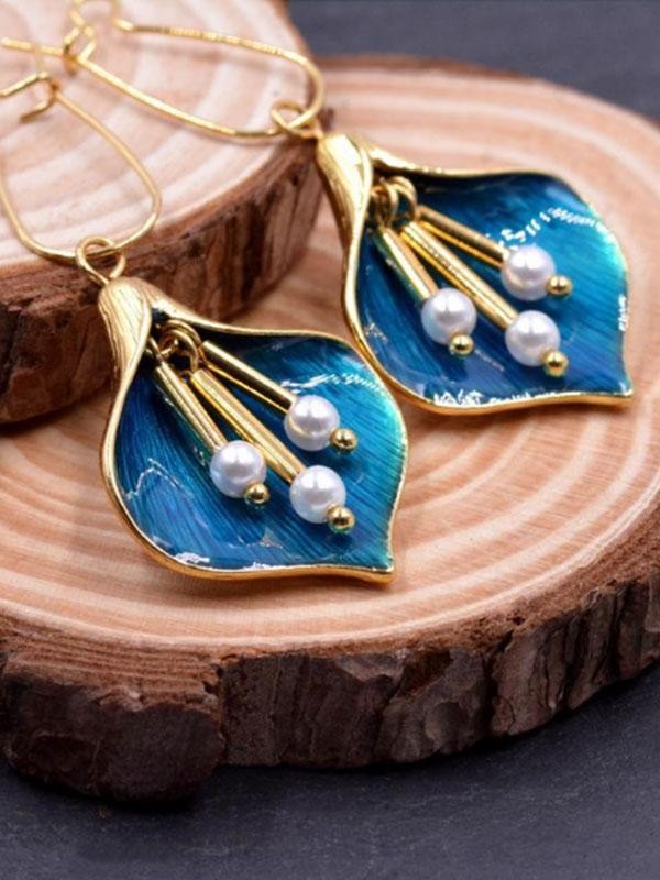 Ladies Alloy Oil Drop Flower Pearl Earrings