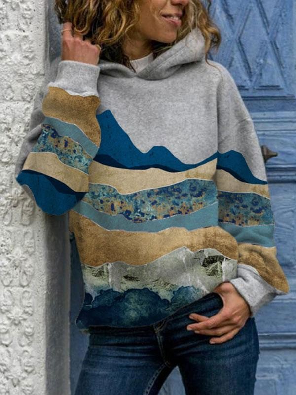 Women's mountain print hoodie